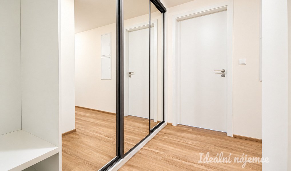 Prodej bytu 2+kk 53 m², Praha – náhled fotky 10