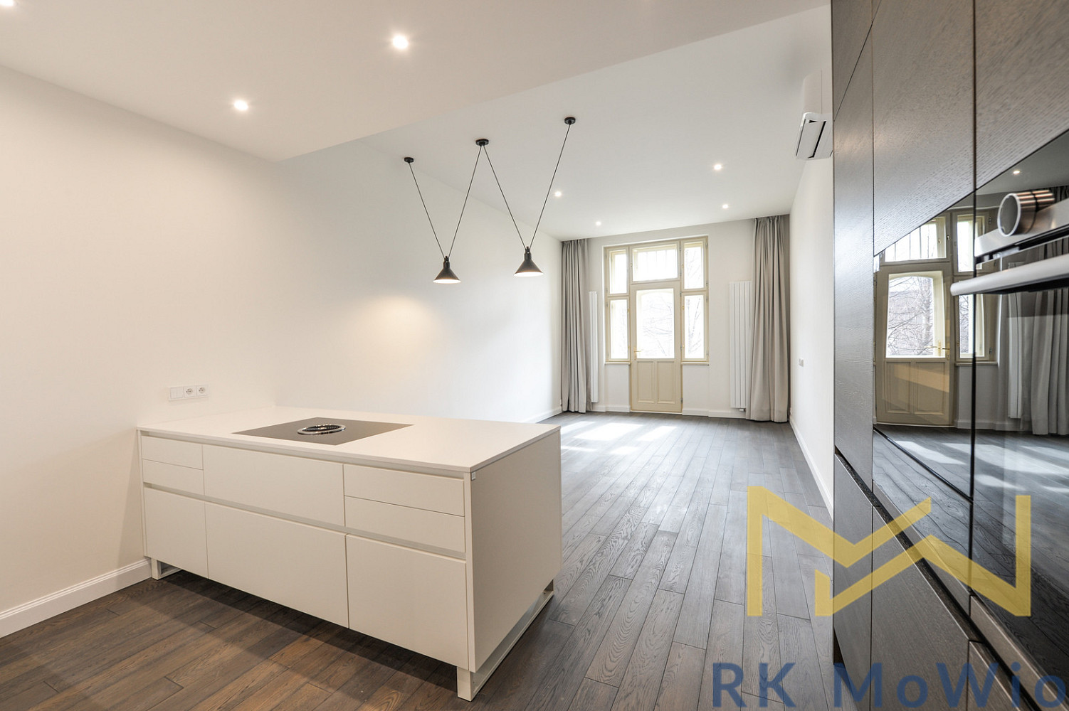 Pronájem bytu 3+kk 95 m² – fotografie 2
