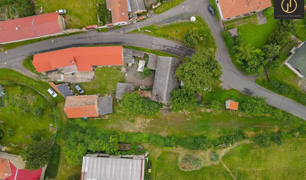 Prodej domu 262 m² s pozemkem 2 342 m², Chožov – náhled fotky 4