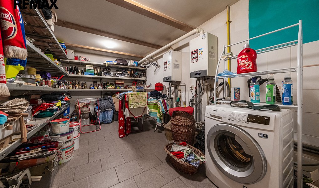 Prodej domu 350 m² s pozemkem 1 872 m², Spořice – náhled fotky 15