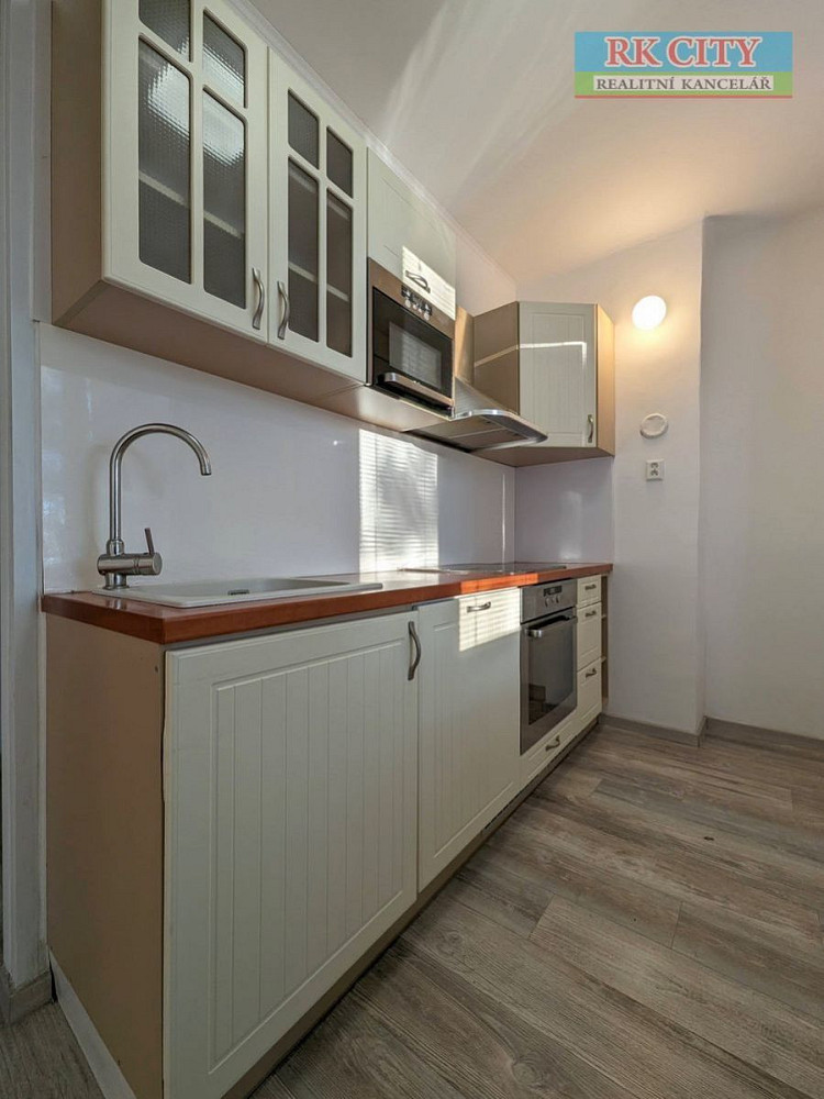 Pronájem bytu 2+1 55 m² – fotografie 5