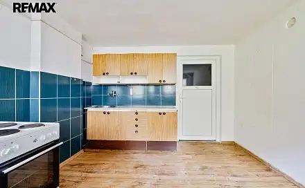 Pronájem bytu 1+1 30 m², Černovice - Dobešov, okres Pelhřimov