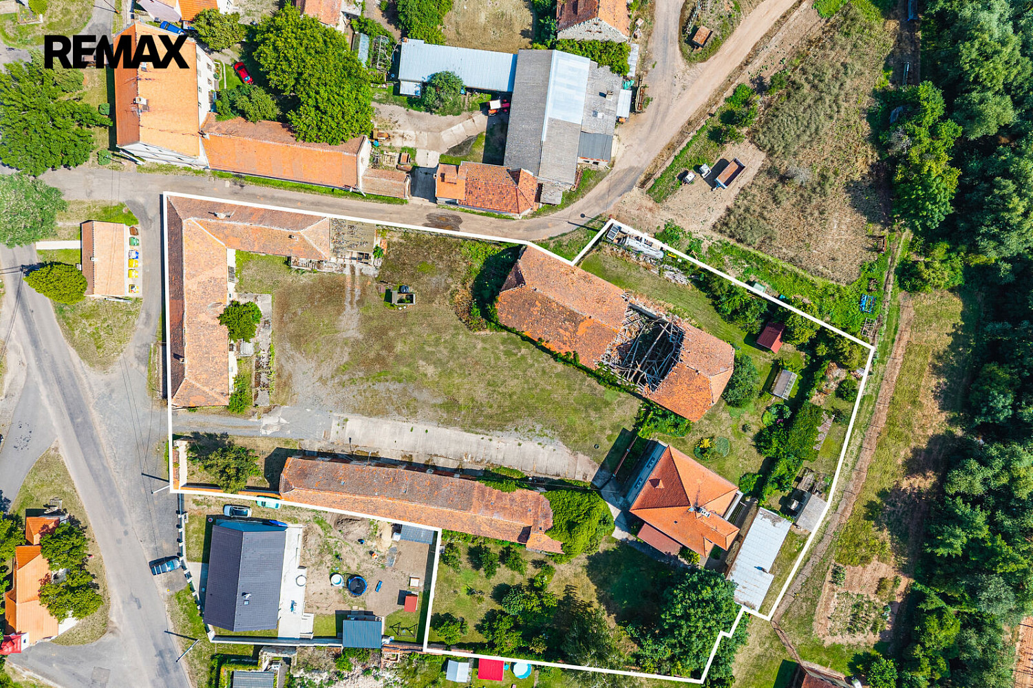 Prodej nájemního domu, činžáku 400 m² – fotografie 3