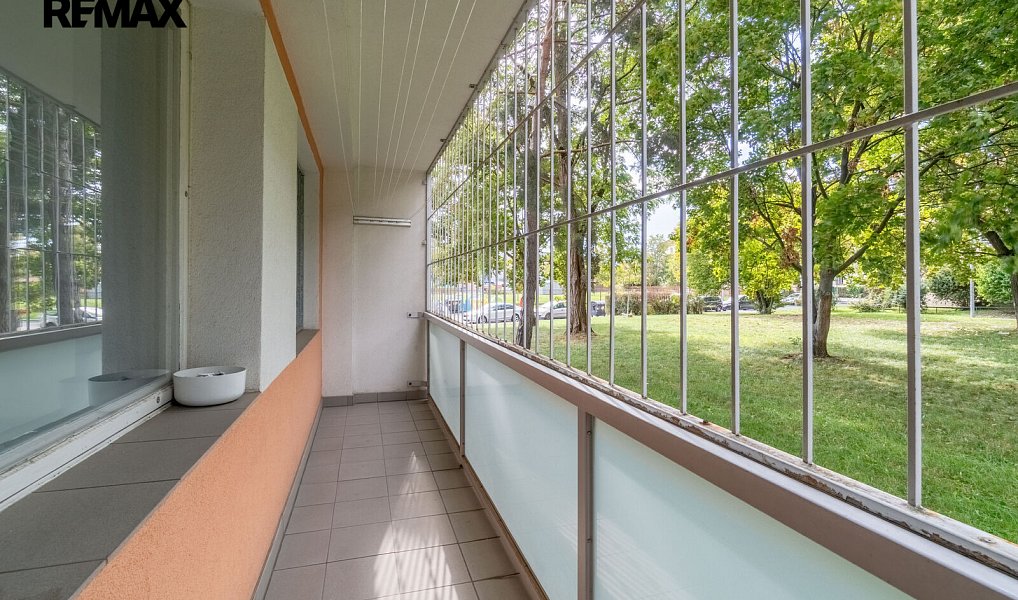 Prodej bytu 4+1 70 m², Praha – náhled fotky 14