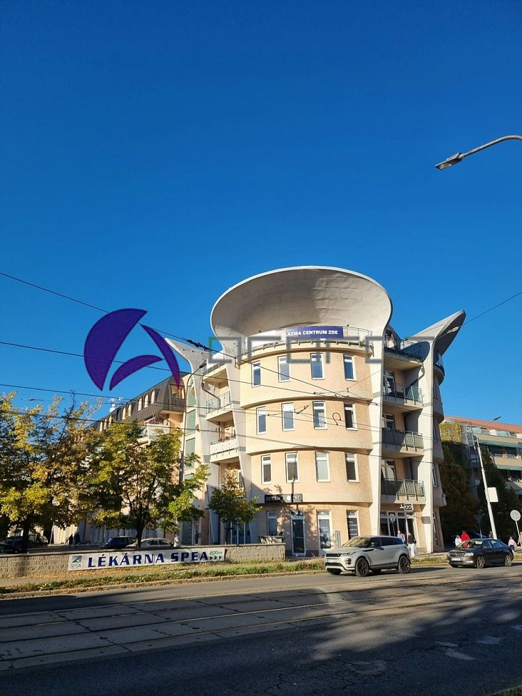 Pronájem garážového stání 14 m2, Olomouc - Nová Ulice
