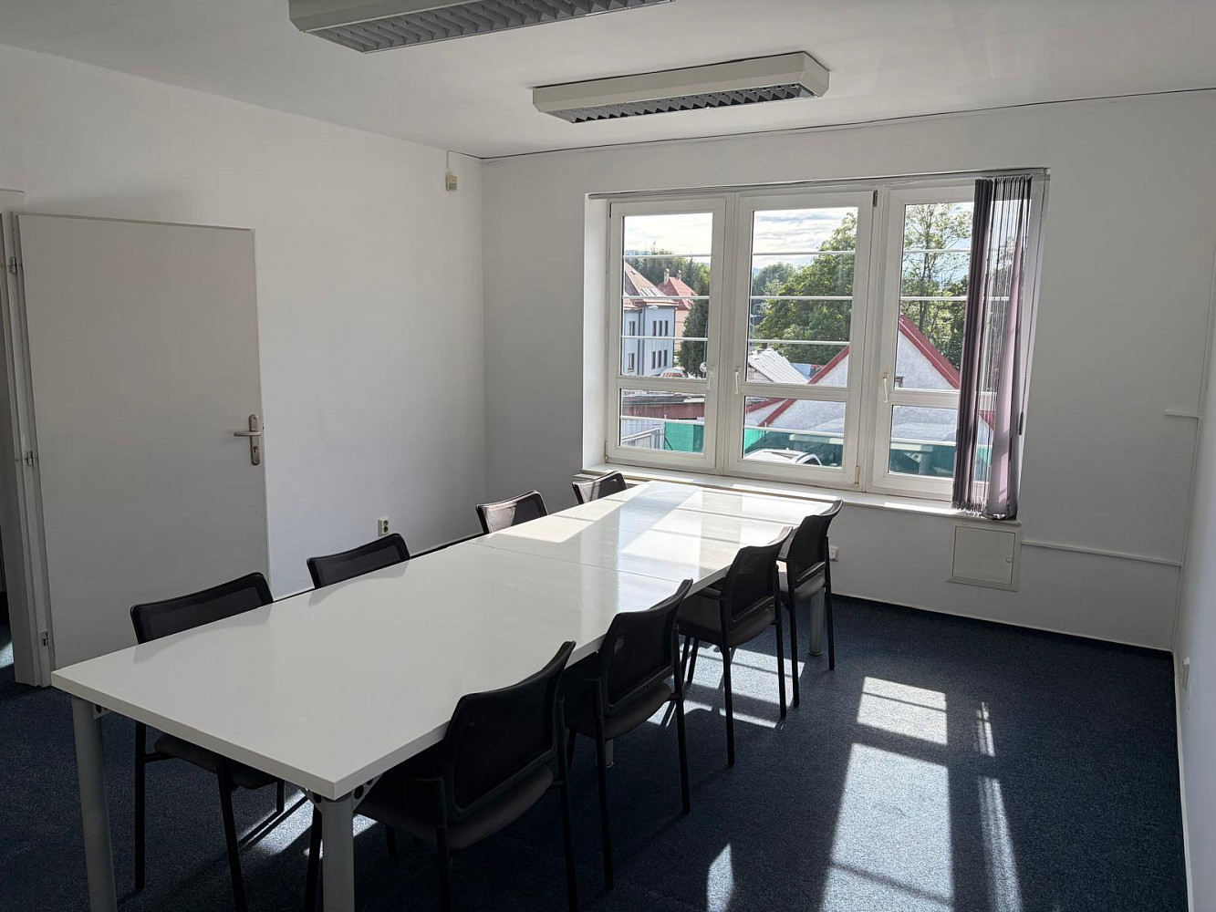 Pronájem kanceláře 162 m² – fotografie 2