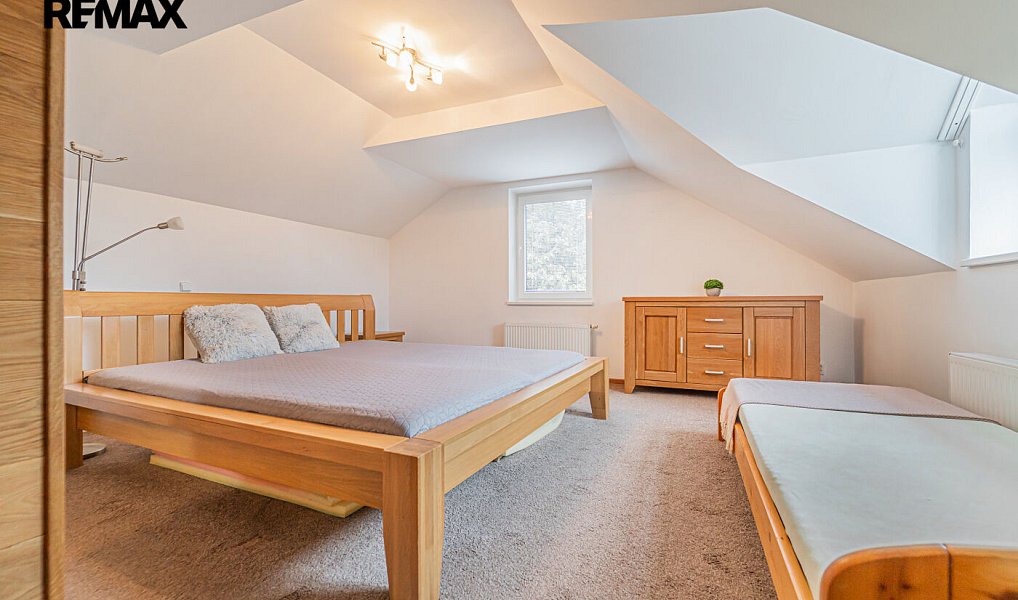 Prodej domu 165 m² s pozemkem 482 m², Kosmonosy – náhled fotky 16