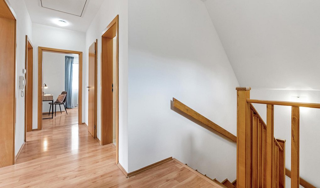 Prodej domu 202 m² s pozemkem 1 200 m², Praha – náhled fotky 33
