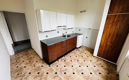 Pronájem bytu 1+1 36 m², Heyrovského, Sokolov