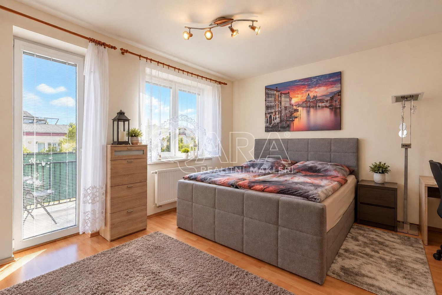 Pronájem bytu 1+kk 31 m² – fotografie 2