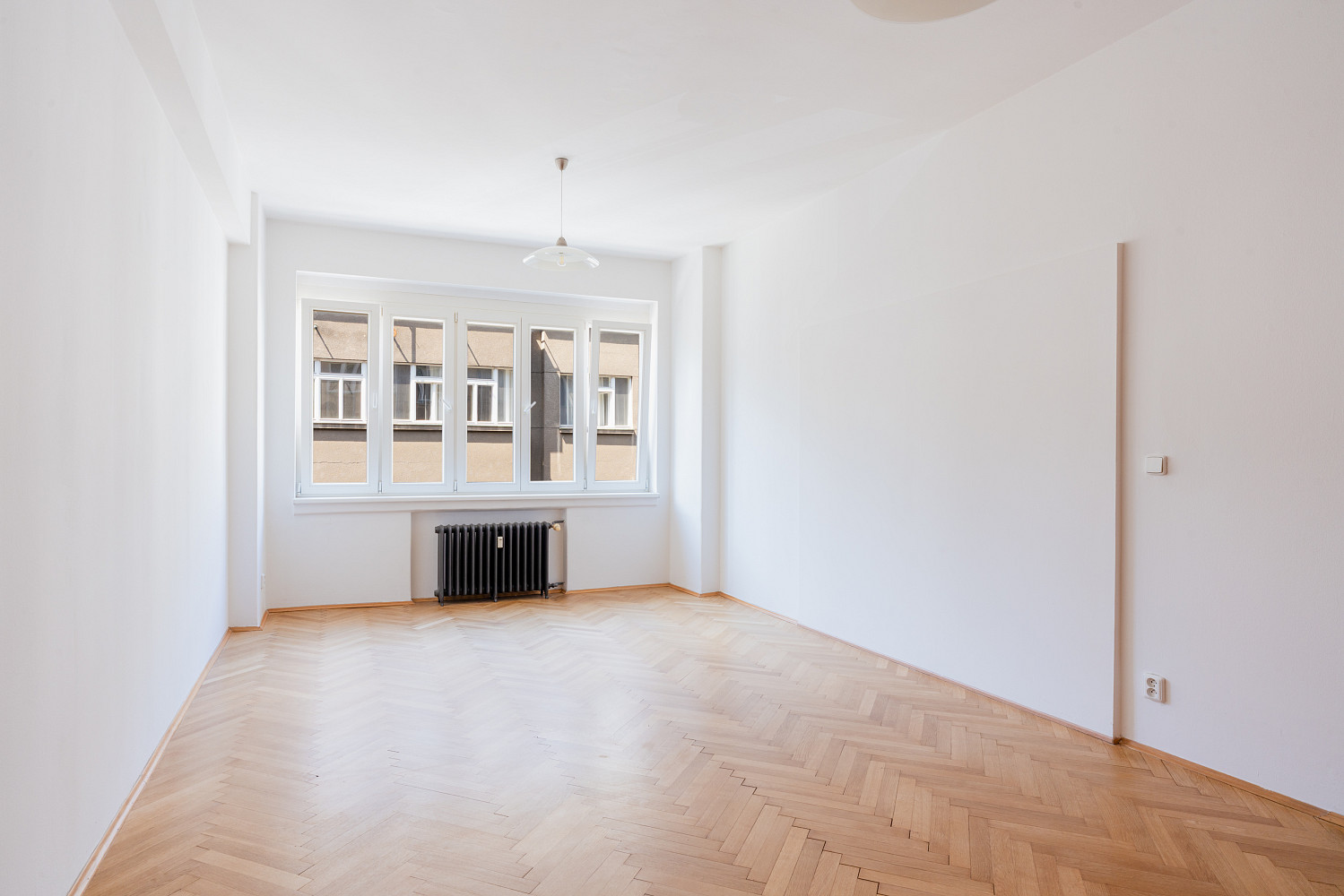 Pronájem bytu 4+kk 111 m²