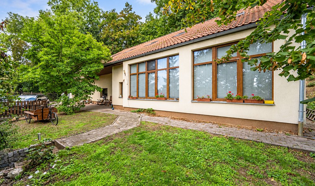 Prodej stavebního pozemku 1 168 m², Praha – náhled fotky 14