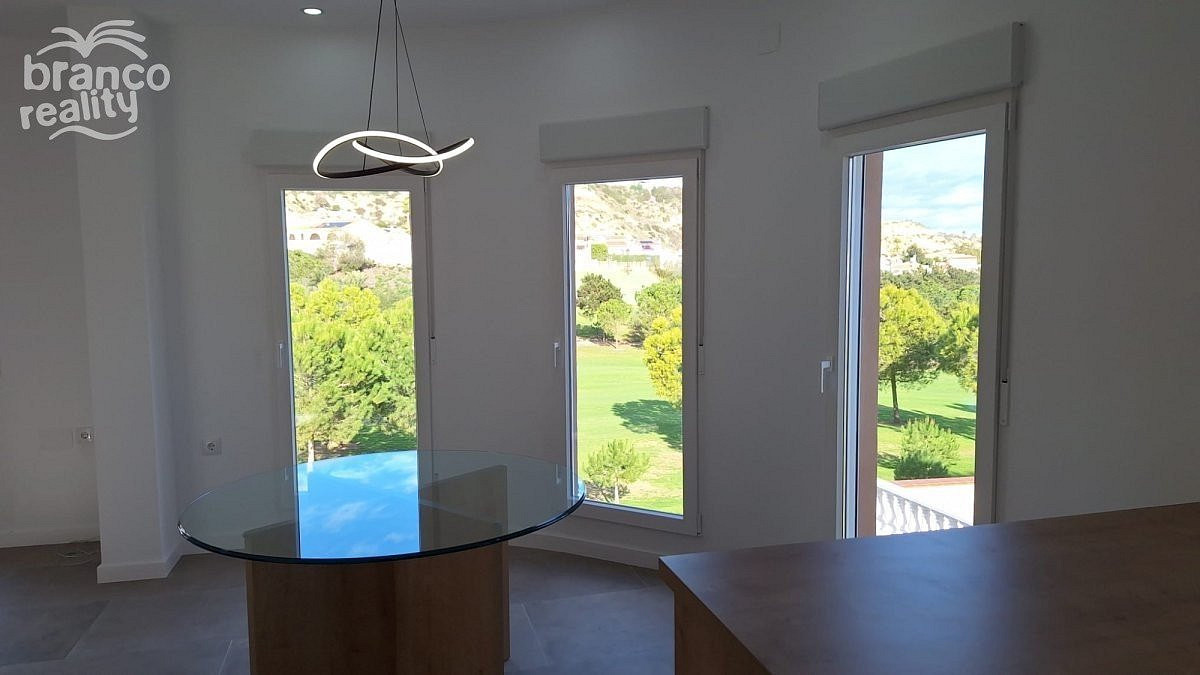 Prodej domu 140 m² s pozemkem 350 m² - View 5