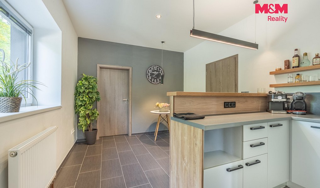 Prodej kanceláře 174 m², Slaný – náhled fotky 8