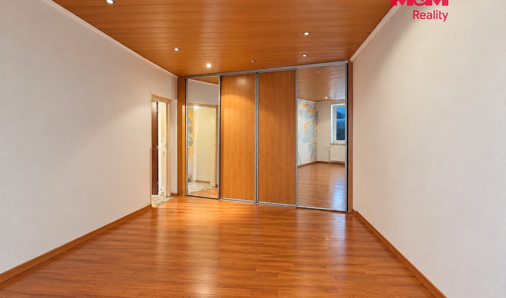Pronájem bytu 1+1 39 m², Jirkov – náhled fotky 4