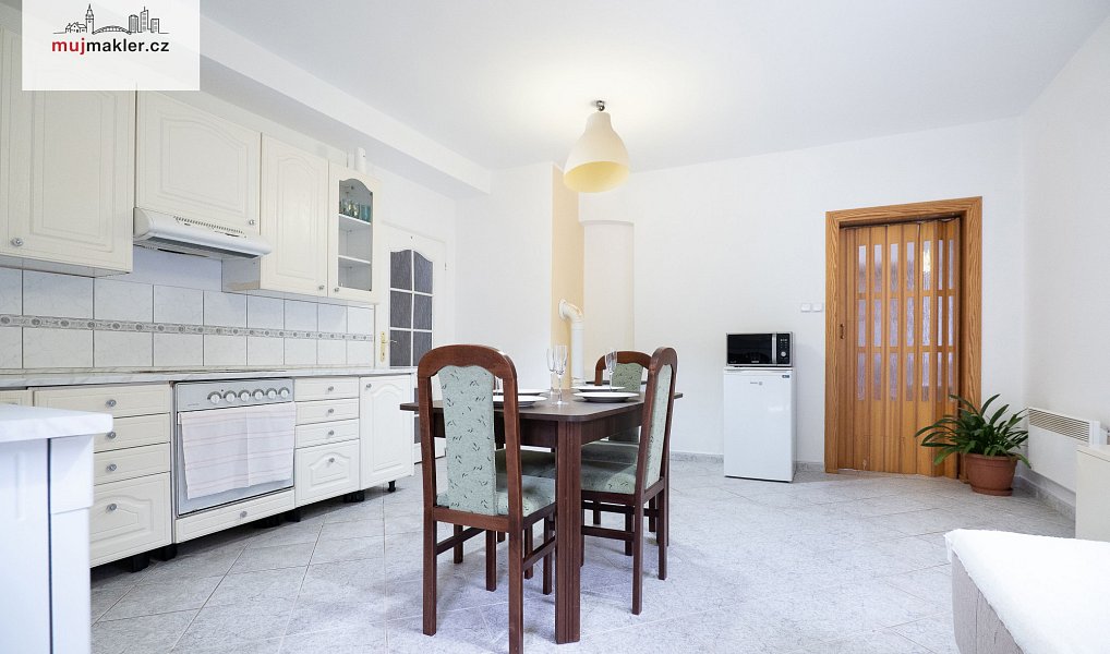 Prodej ubytovacího objektu 360 m², Merklín – náhled fotky 16