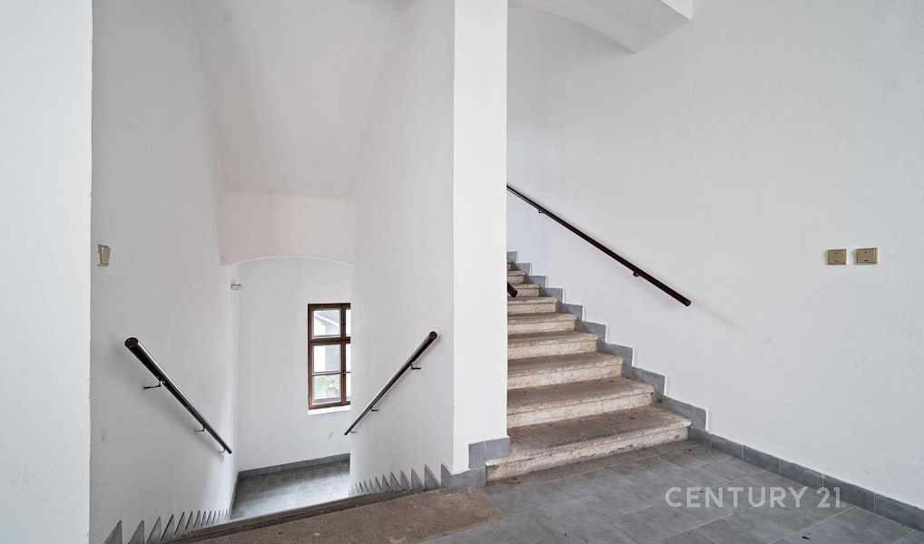Prodej nájemního domu, činžáku 375 m², Vimperk – náhled fotky 11