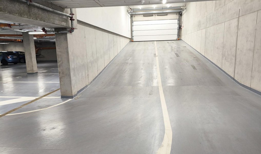 Pronájem garážového parkovacího stání v širším centru města Olomouce na tř. Jiřího Pelikána, Olomouc – náhled fotky 2