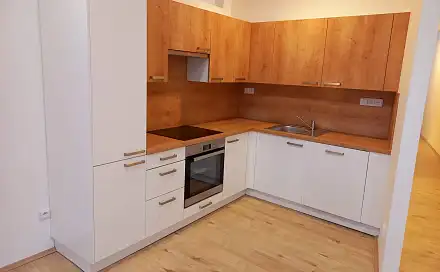 Pronájem bytu 2+kk 80 m²