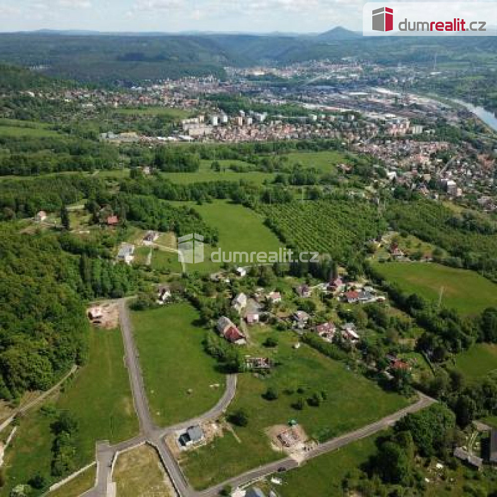 Prodej stavebního pozemku 1 505 m² — photo 2