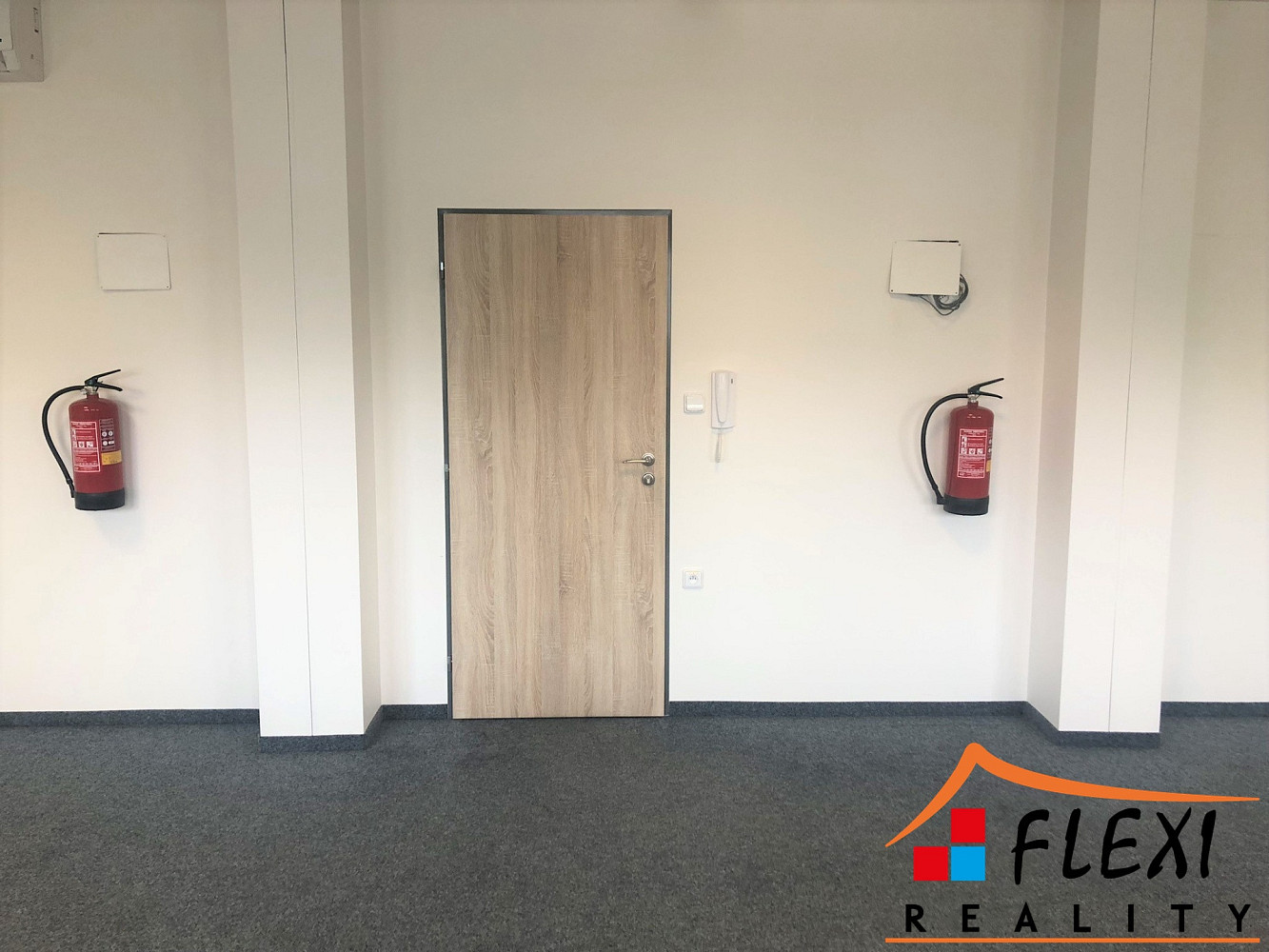 Pronájem 4 místností s možností i jednotlivě o celkové rozloze 167m² včetně soc. zařízení na ul. No – další