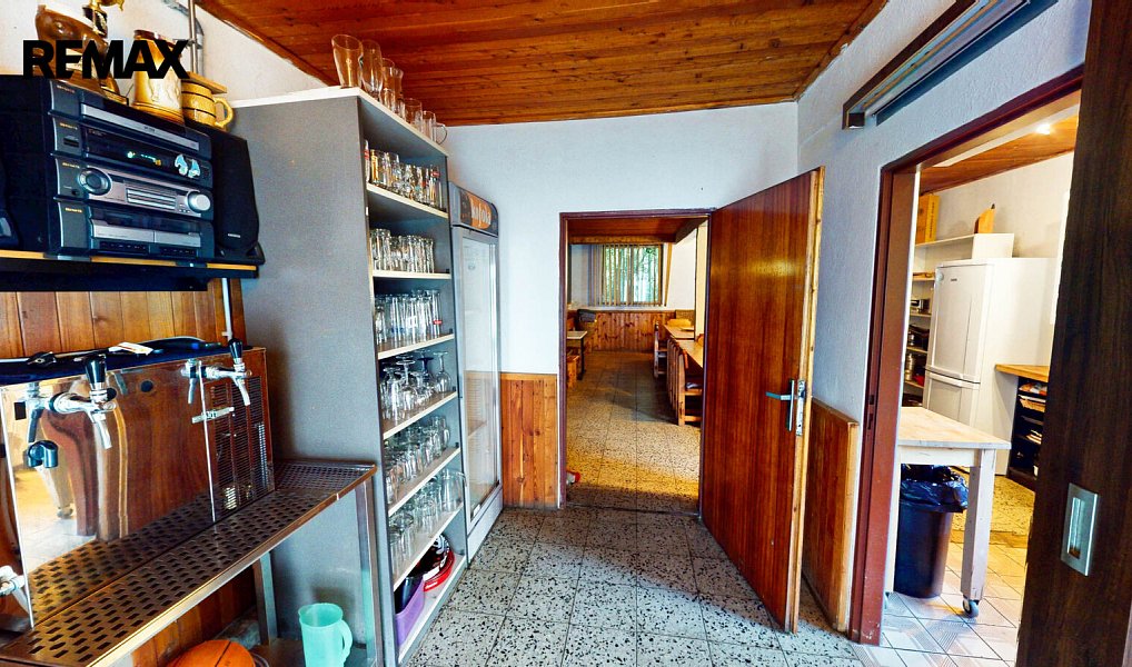 Prodej ubytovacího objektu 210 m², Stádlec – náhled fotky 32
