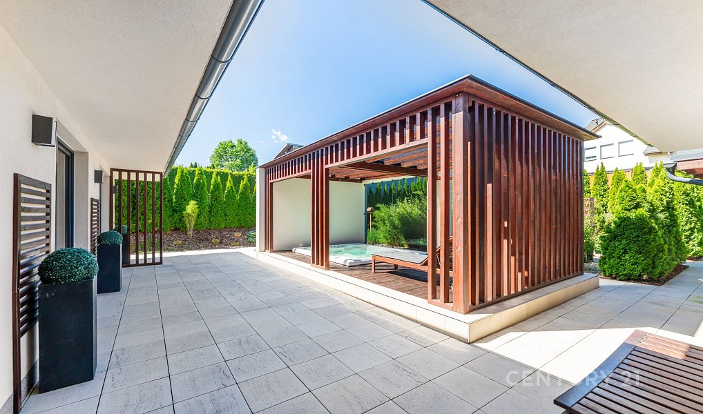 Prodej domu 148 m² s pozemkem 796 m², Lány – náhled fotky 28