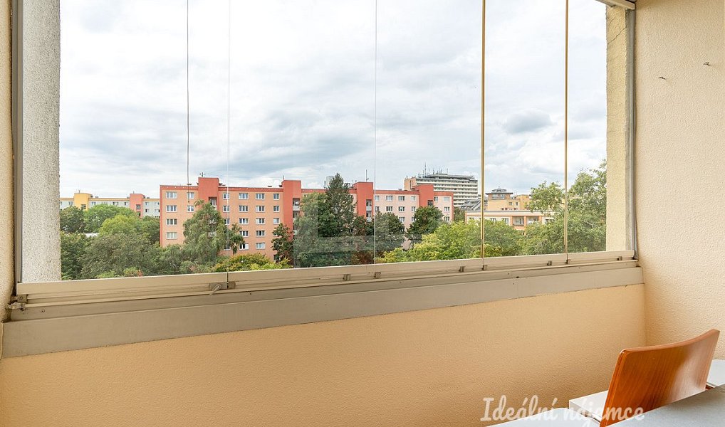 Pronájem bytu 2+1 45 m², Praha – náhled fotky 2