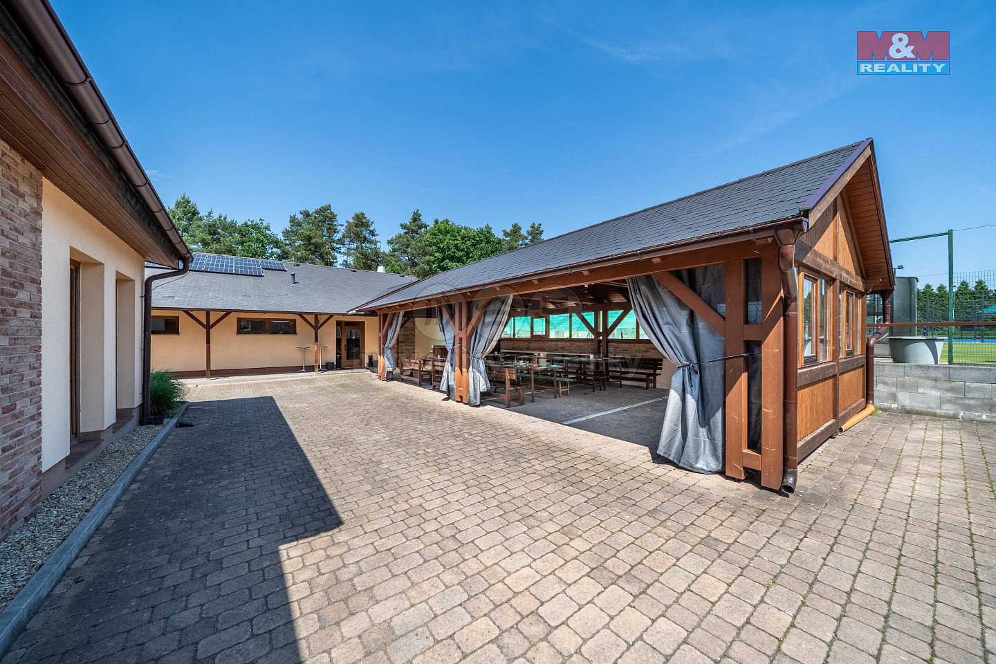 Pronájem komerčního objektu (jiného typu) 645 m² – fotografie 5