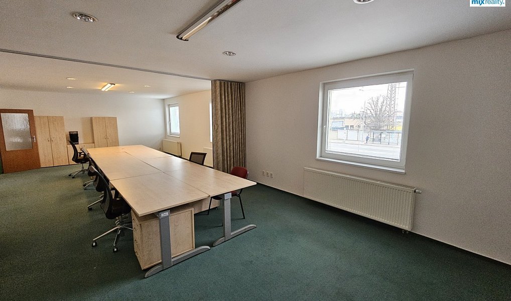 Pronájem kanceláře 114 m², Plzeň – náhled fotky 3