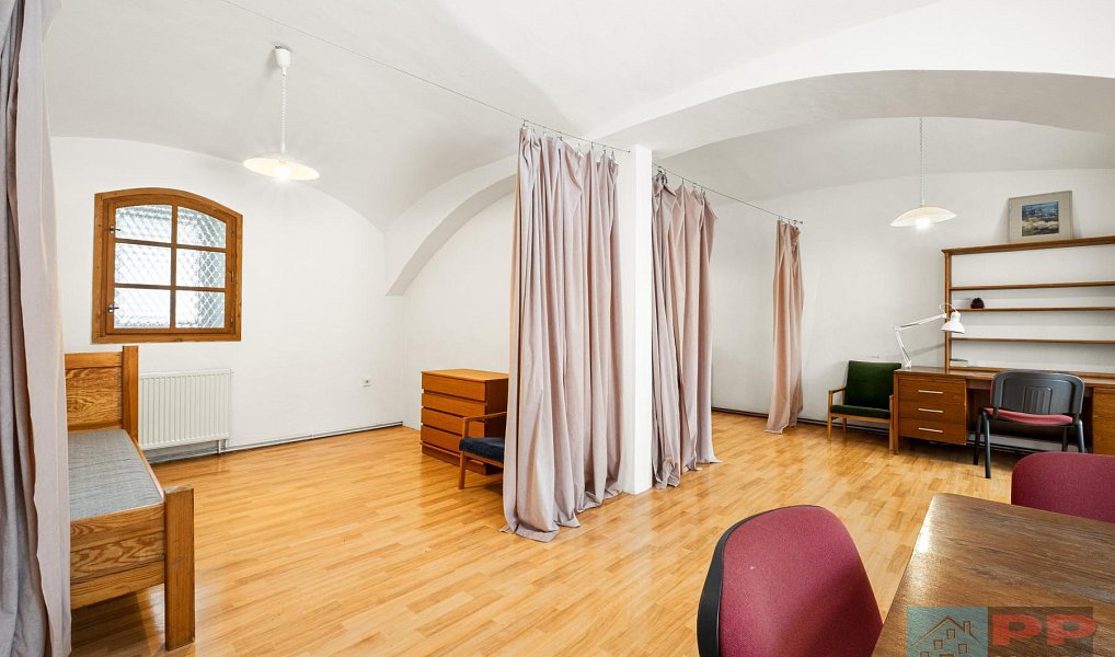 Prodej obchodních prostor 941 m², Pardubice – náhled fotky 16