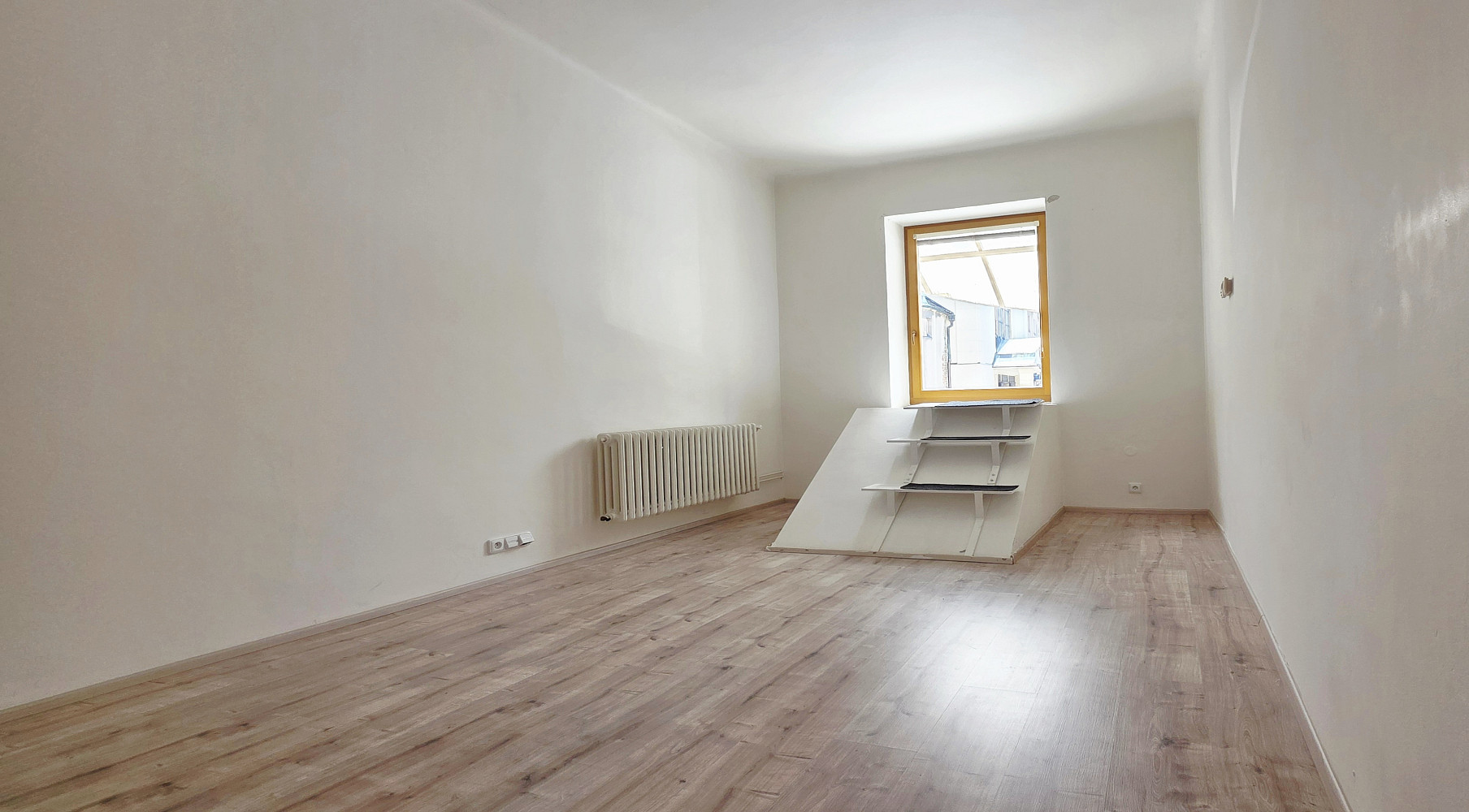 Pronájem bytu 2+1 62 m² - Widok 4