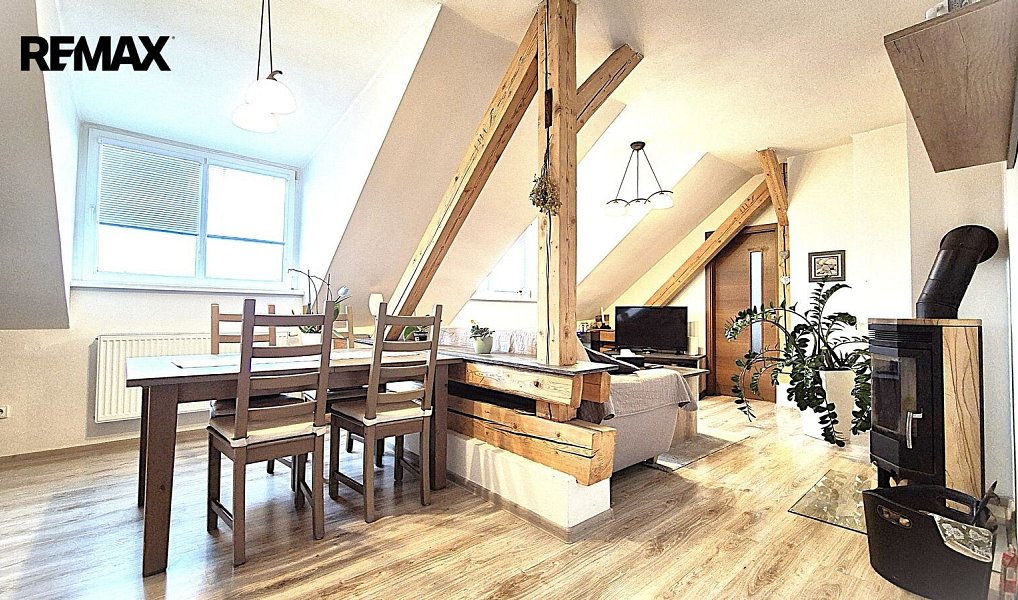 Prodej bytu atypického 85 m², Louny – náhled fotky 2