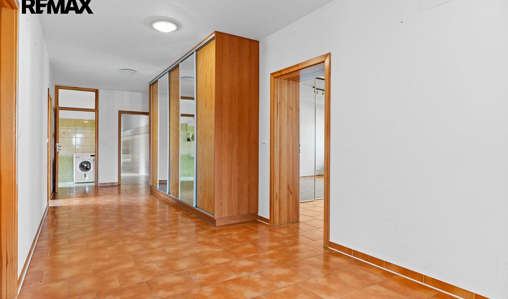 Prodej kanceláře 1 050 m², Slatina – náhled fotky 28