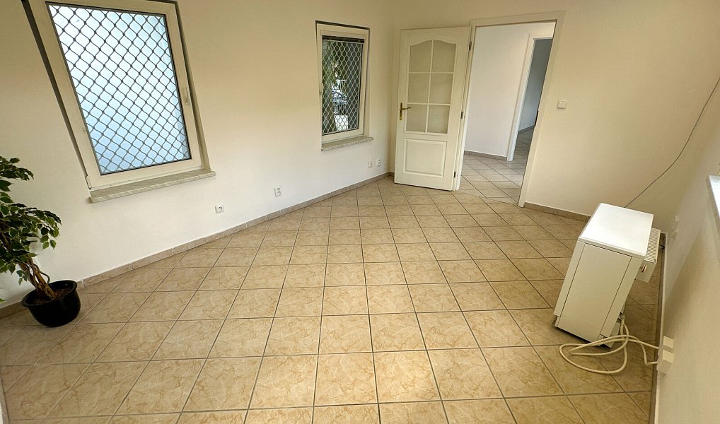 Pronájem kanceláře 45 m², Tachov – náhled fotky 14
