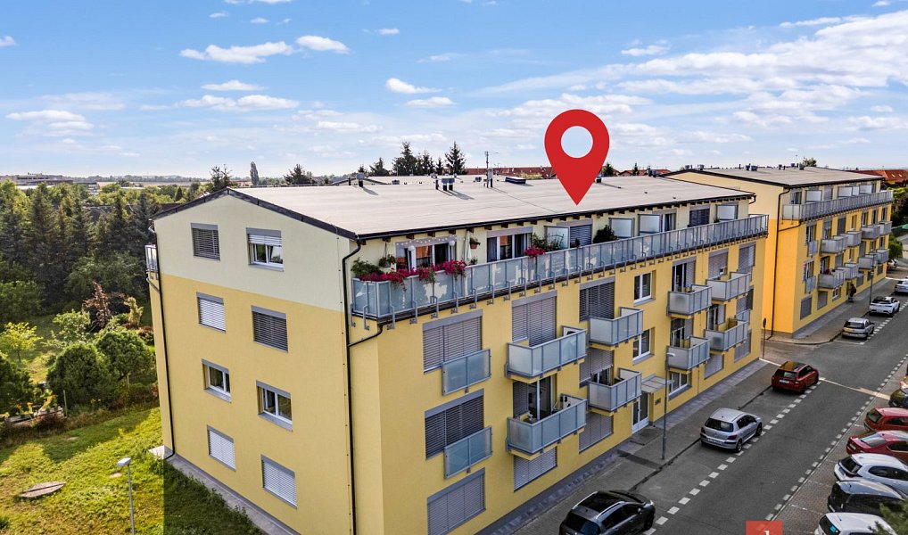 Prodej bytu 1+kk 30 m², Jesenice – náhled fotky 5
