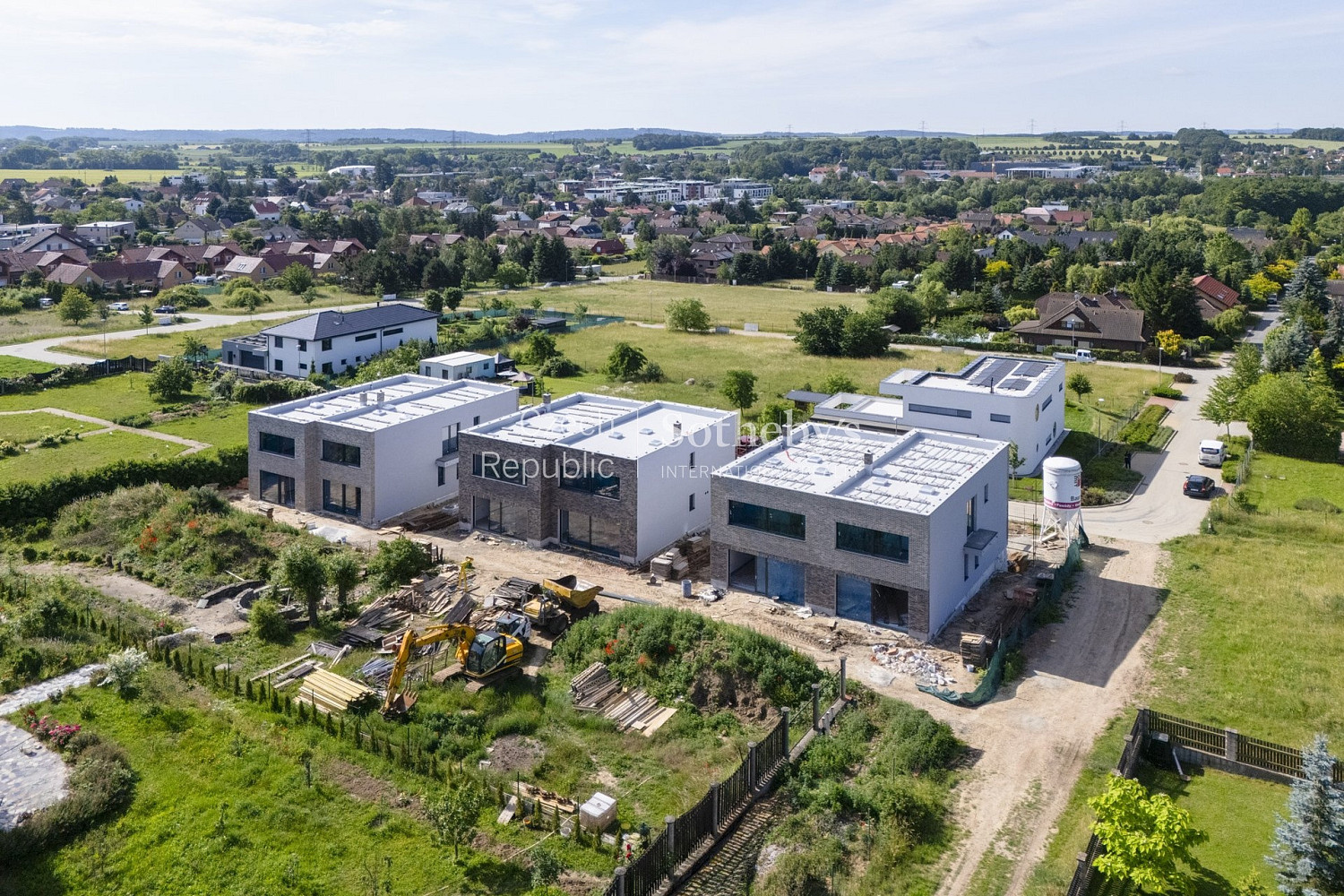 Prodej domu 211 m² s pozemkem 390 m²