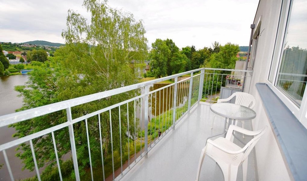 Pronájem bytu 1+kk 40 m², Beroun – náhled fotky 14