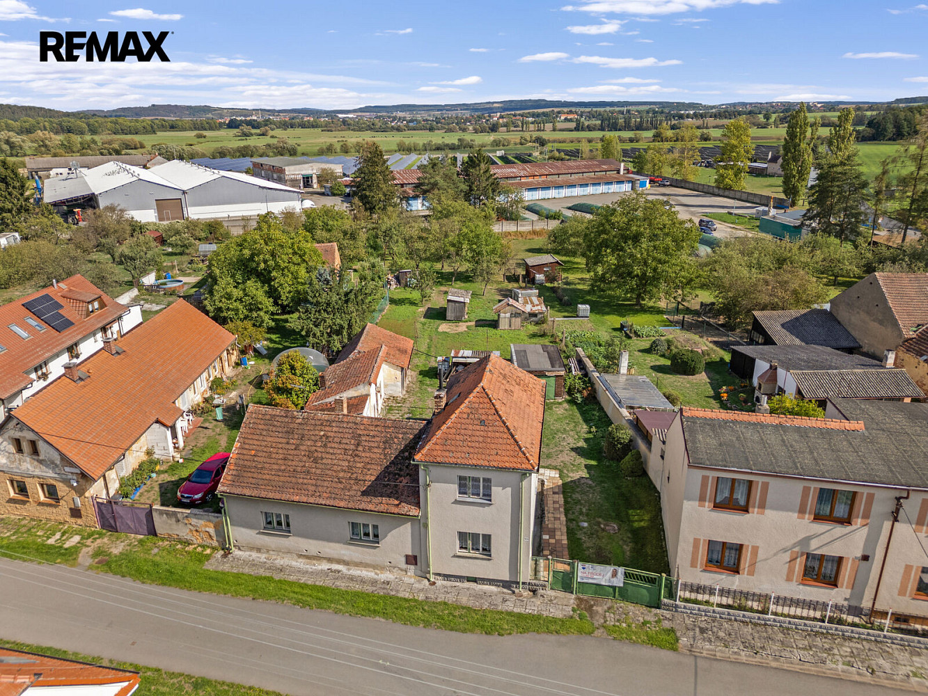 Prodej domu 142 m² s pozemkem 1 894 m² – fotografie 2
