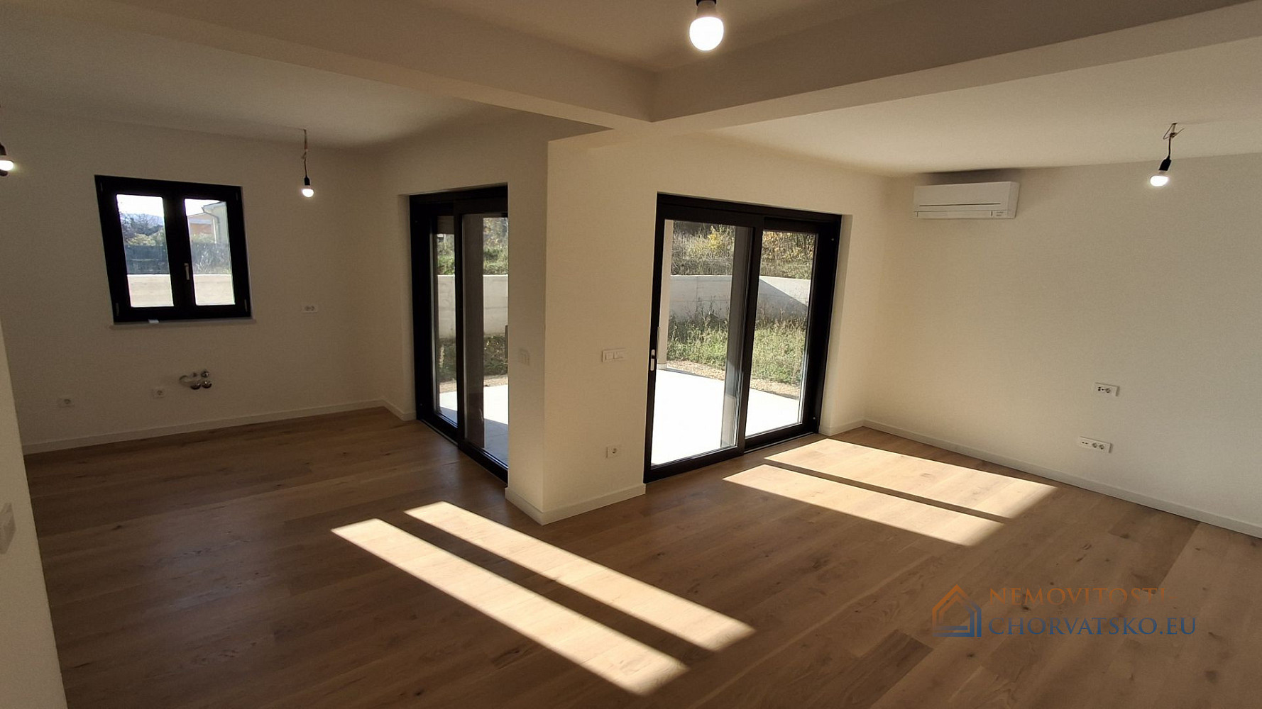 Prodej domu 136 m² s pozemkem 250 m² - Mehr