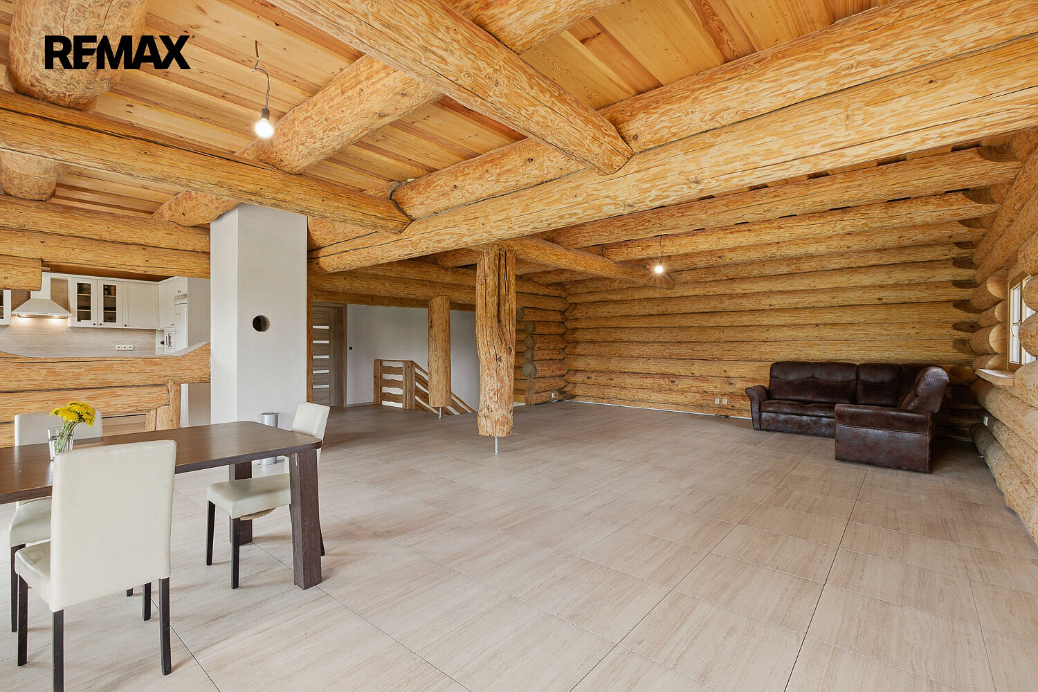 Prodej domu 440 m² s pozemkem 10 980 m² – fotografie 4
