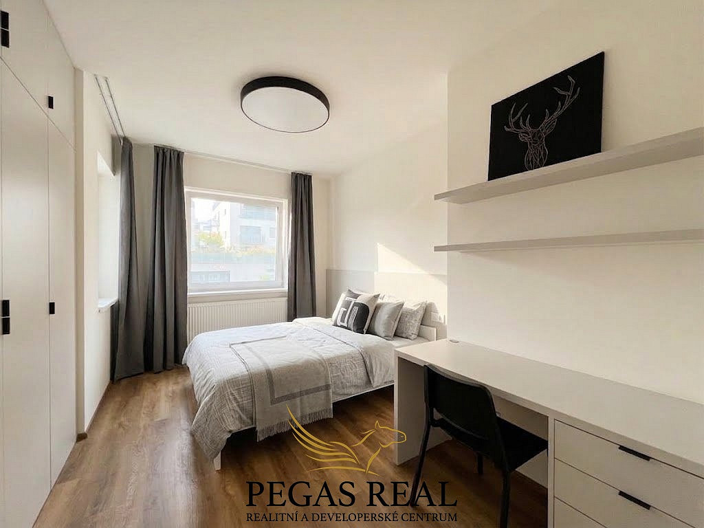 Pronájem bytu 2+kk 58 m² – fotografie 5