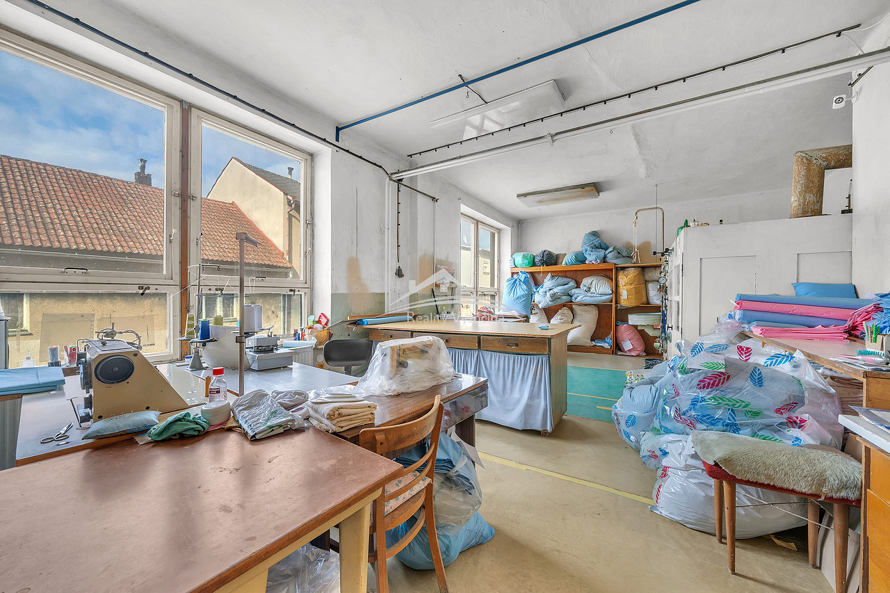 Prodej kanceláře 750 m² – fotografie 4