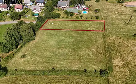 Prodej stavebního pozemku 1 962 m², Semily