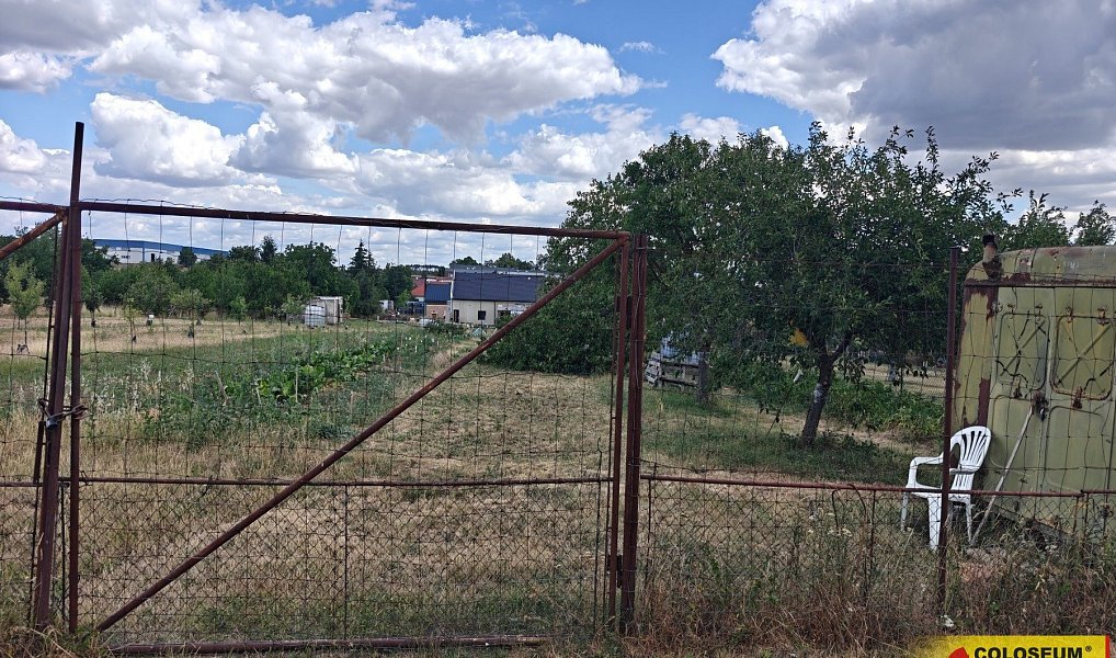 Prodej stavebního pozemku 1 179 m², Znojmo – náhled fotky 3
