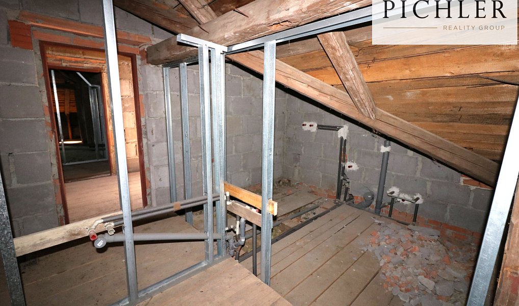 Prodej ubytovacího objektu 940 m², Klokočov – náhled fotky 18