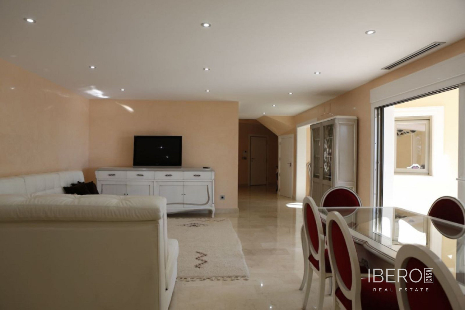 Prodej domu 465 m² s pozemkem 1 131 m² — photo 4