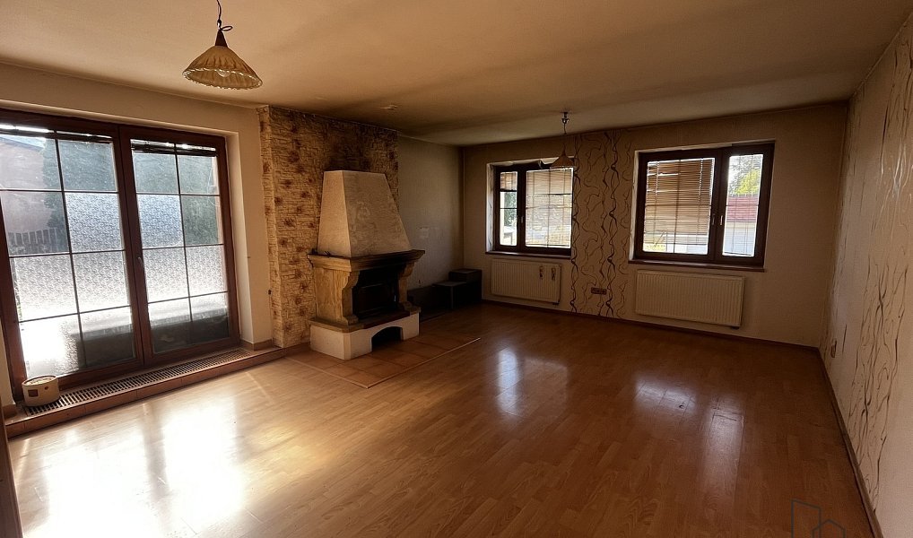 Prodej domu 160 m² s pozemkem 4 055 m², Podhradní Lhota – náhled fotky 2