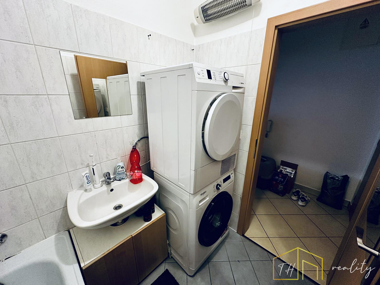 Prodej bytu 1+kk 33 m² – fotografie 3