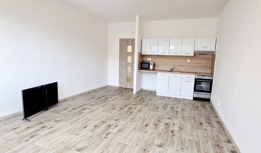 Pronájem bytu 1+kk 30 m², Havířov – náhled fotky 3